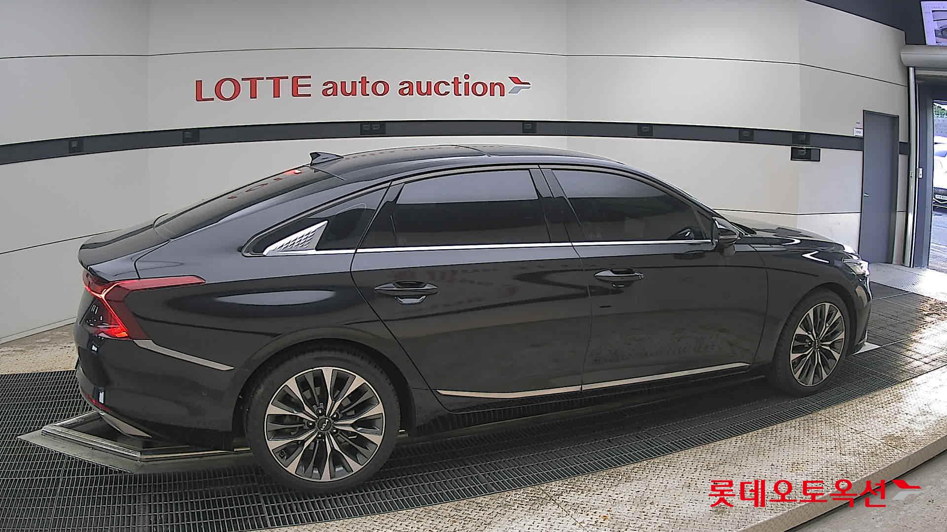 Kia K8 - 20
