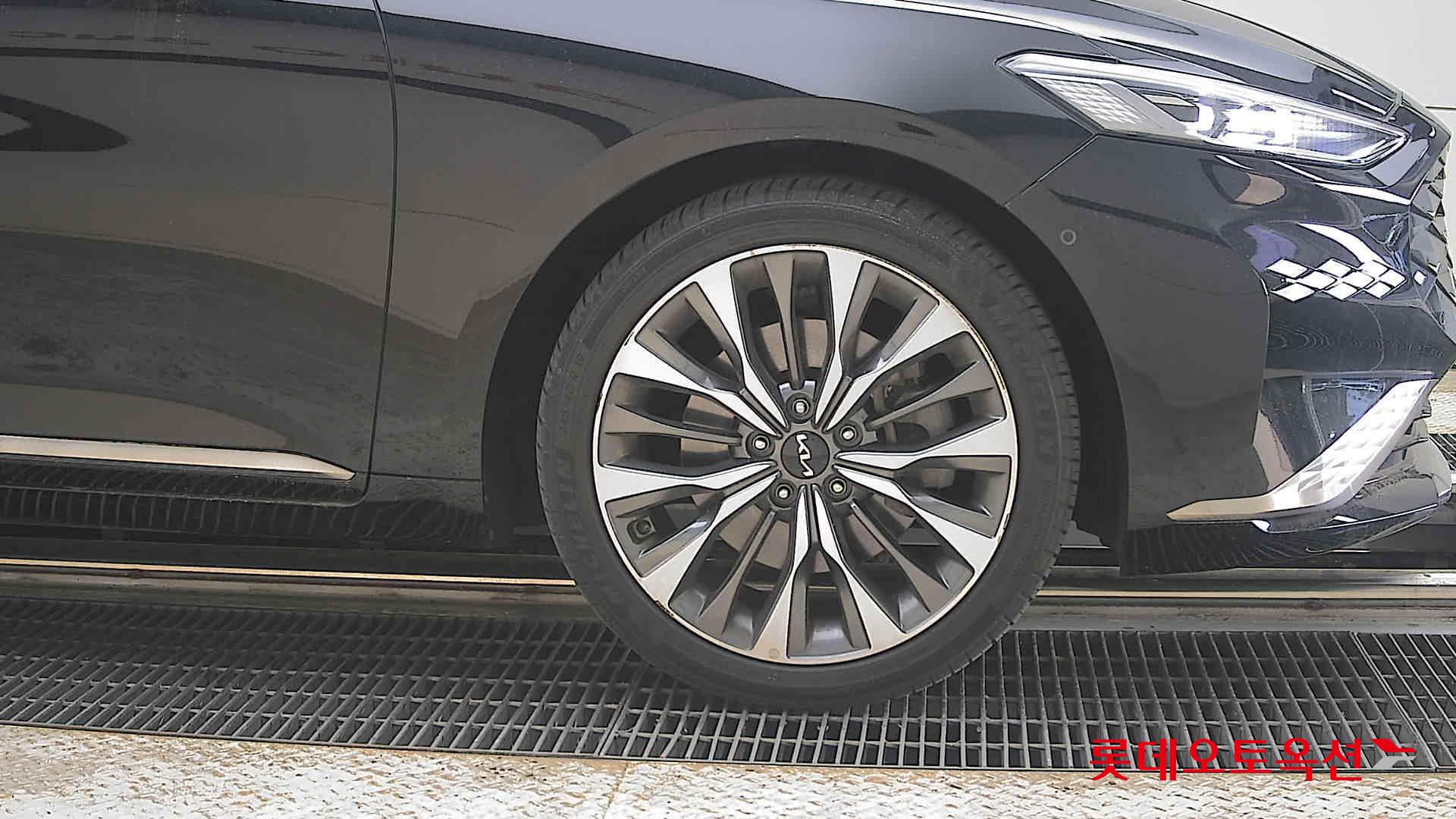 Kia K8 - 27