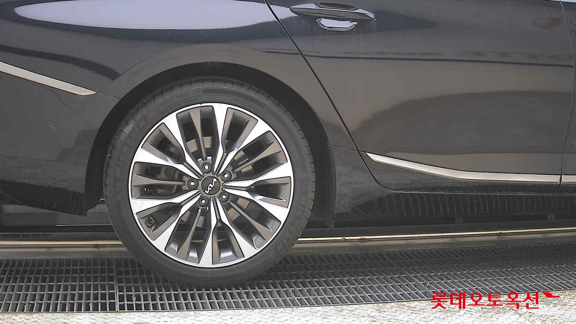 Kia K8 - 28