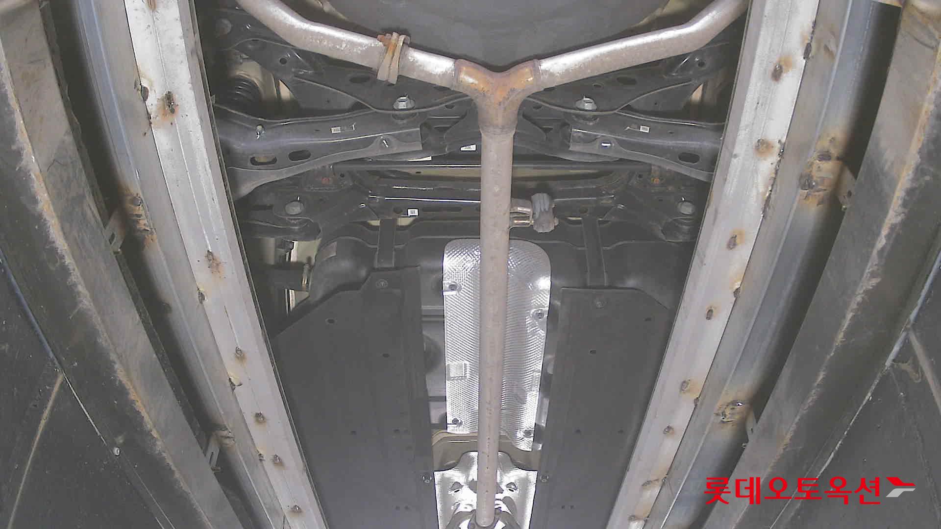 Kia K8 - 2