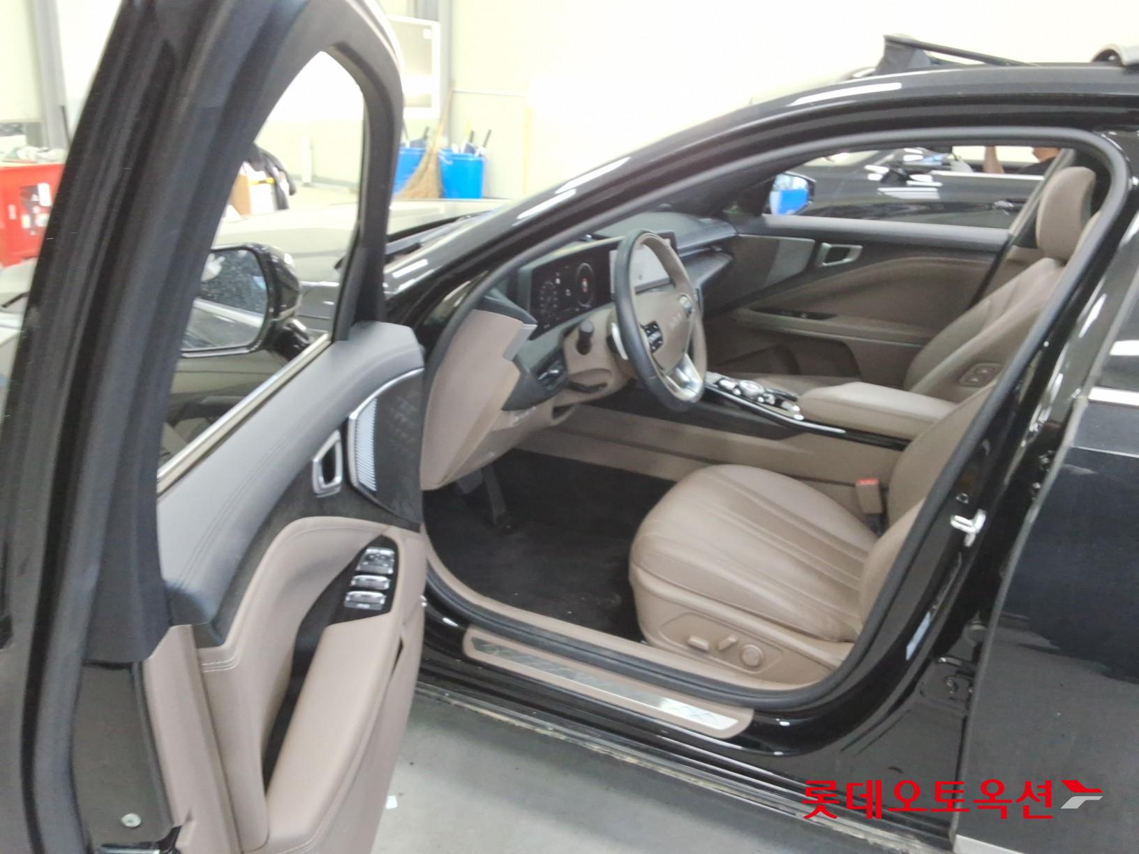 Kia K8 - 37
