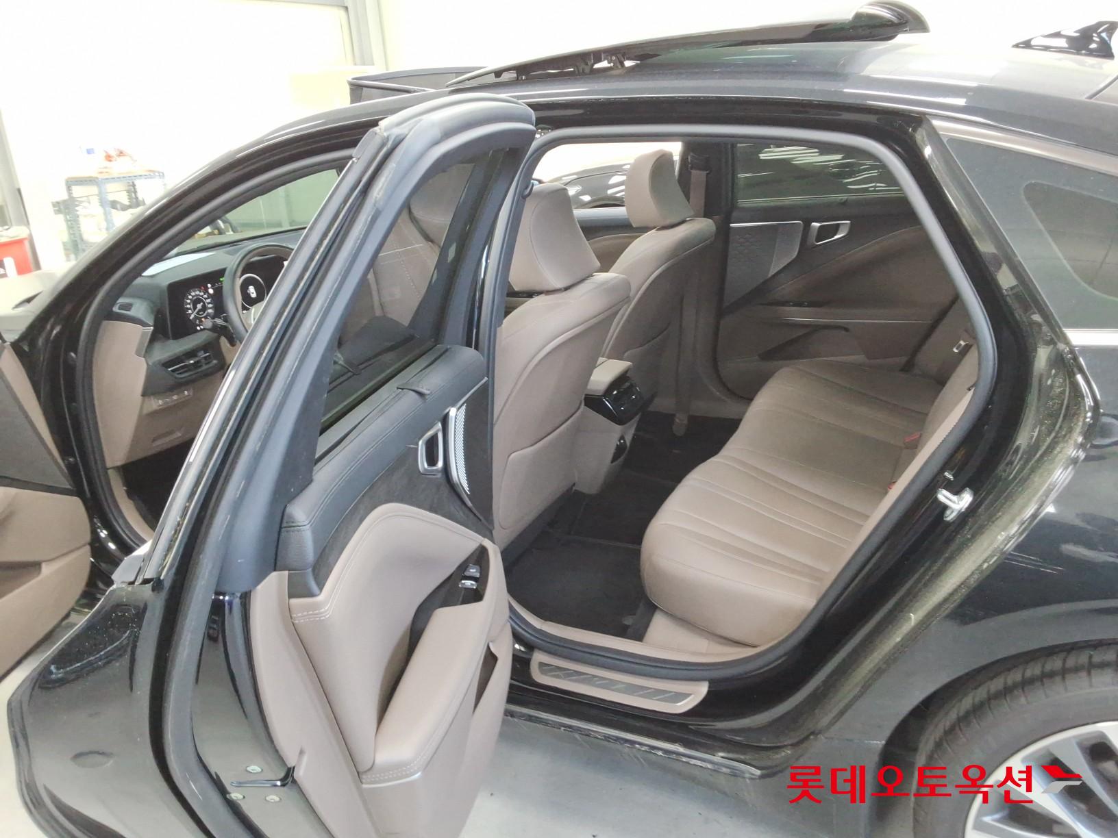 Kia K8 - 38