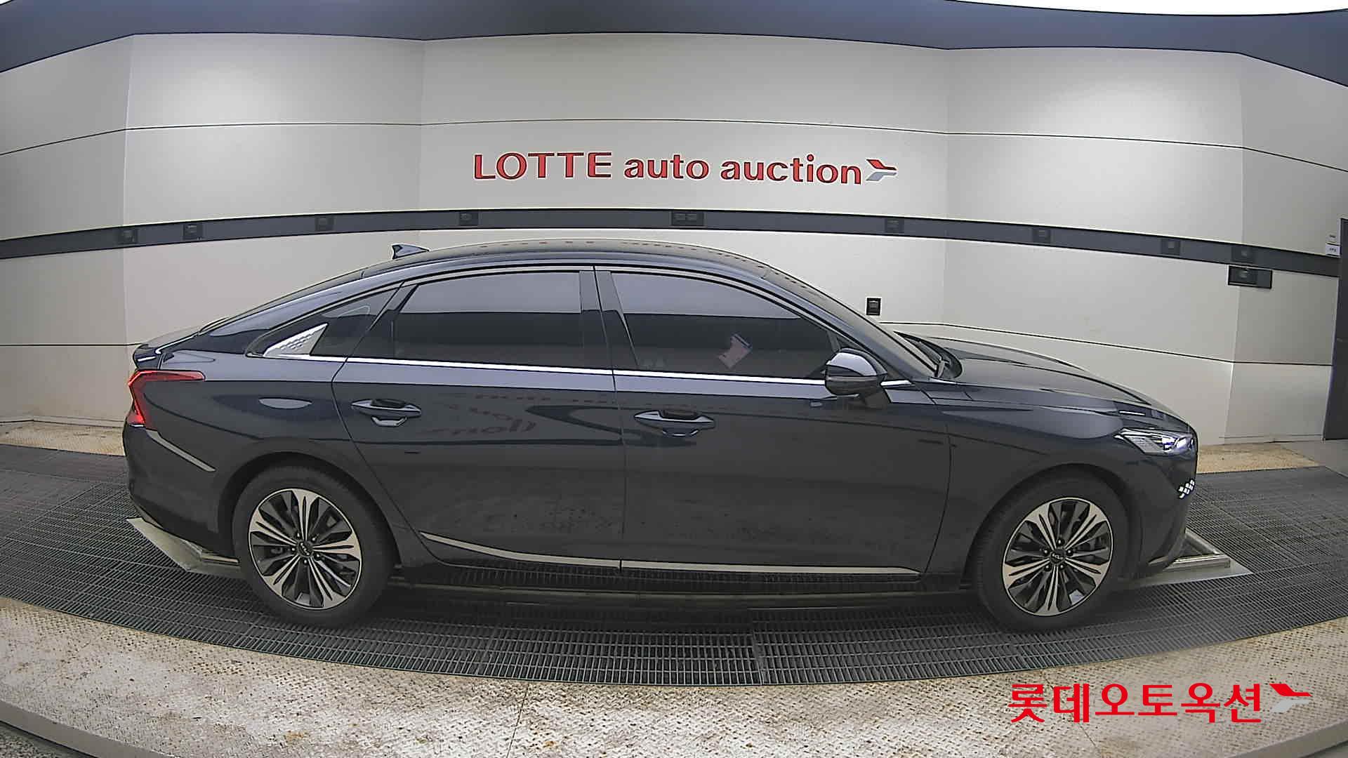 Kia K8 - 21