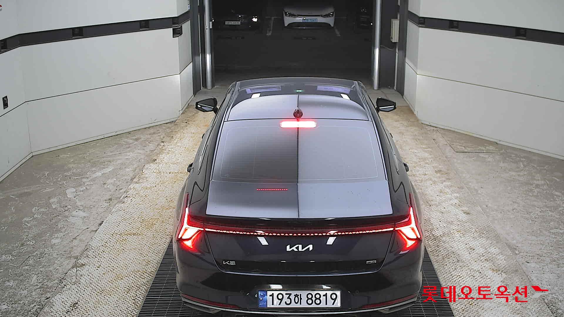 Kia K8 - 17