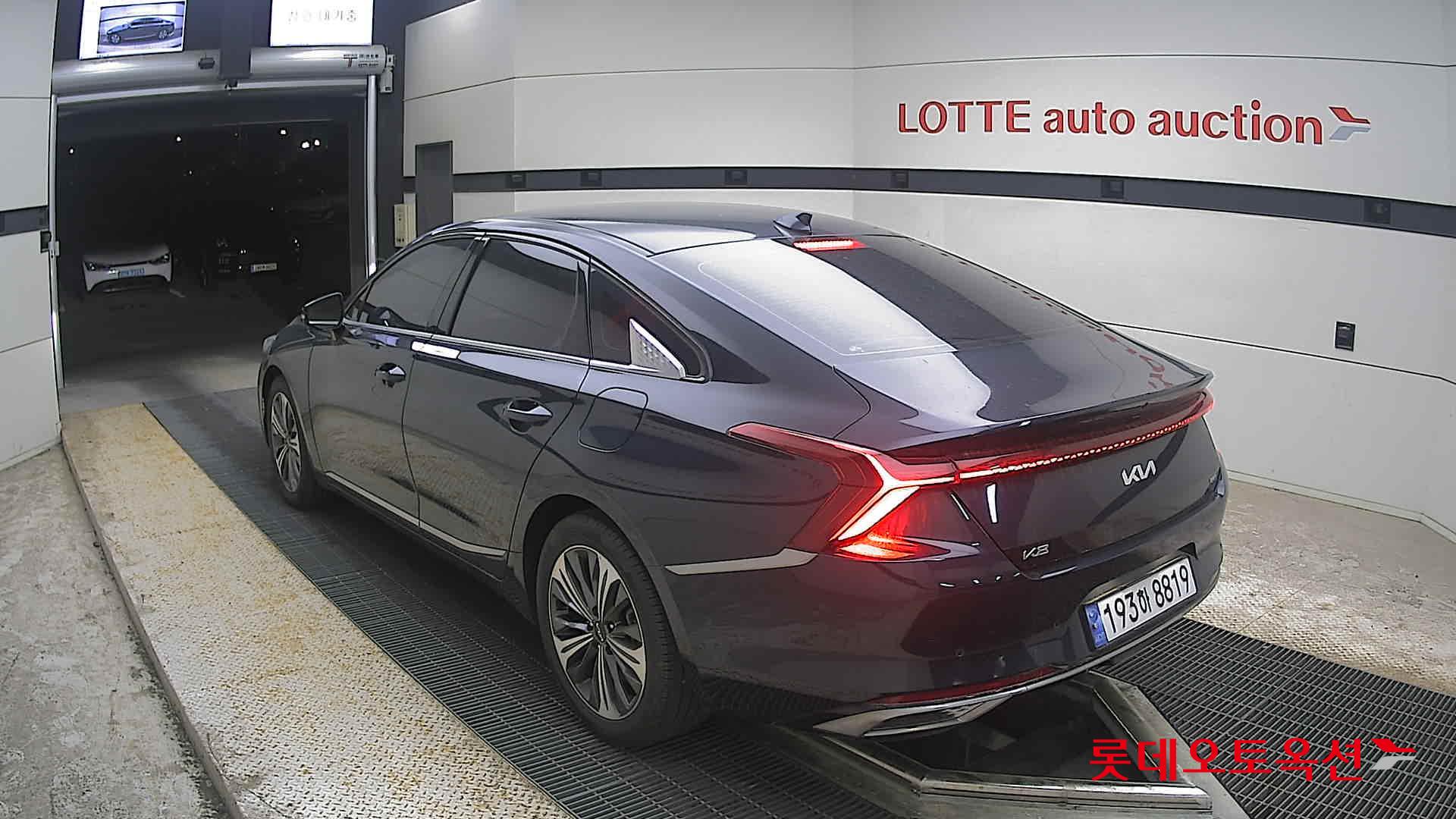 Kia K8 - 4