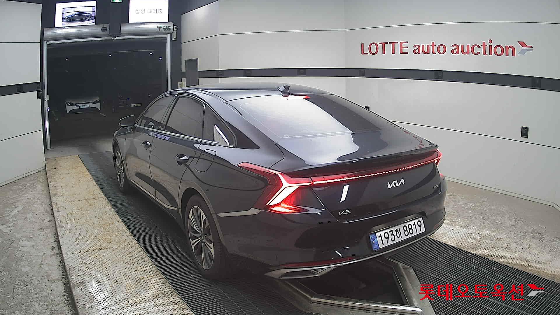 Kia K8 - 16