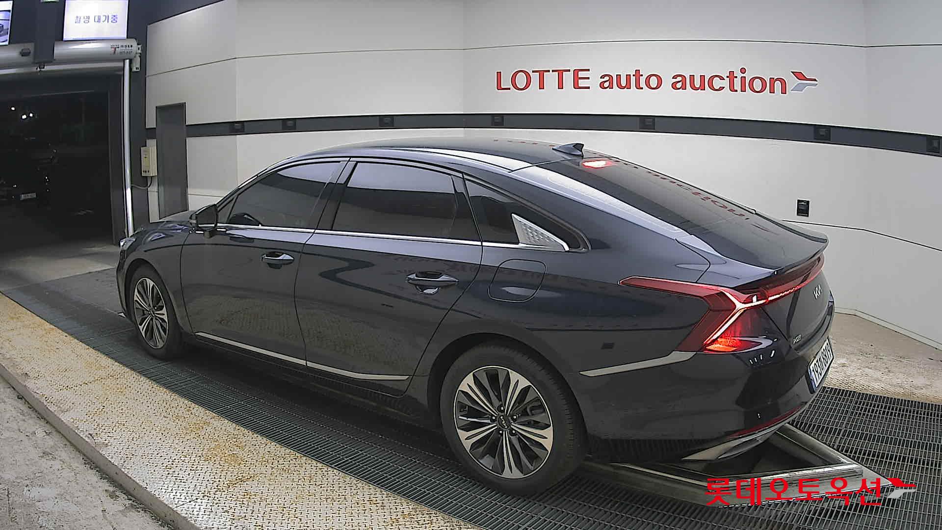 Kia K8 - 15
