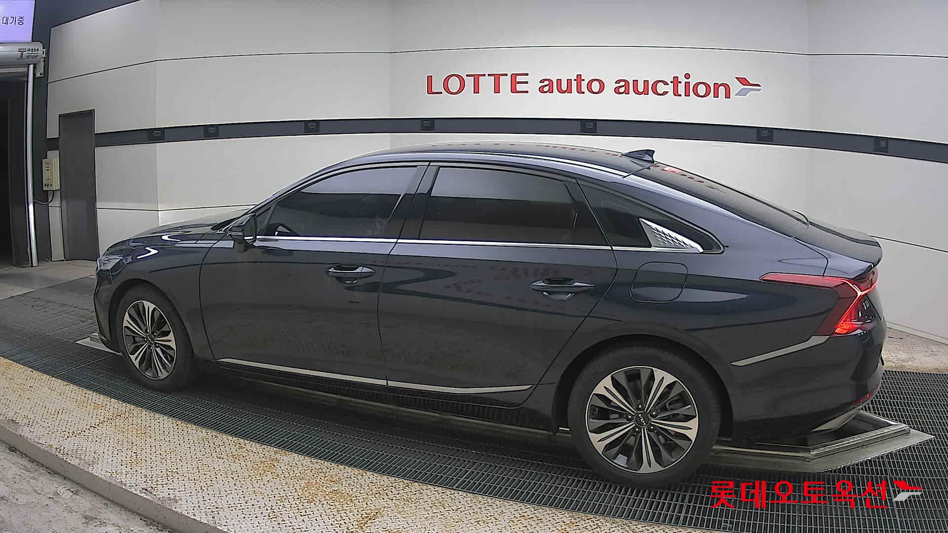 Kia K8 - 14