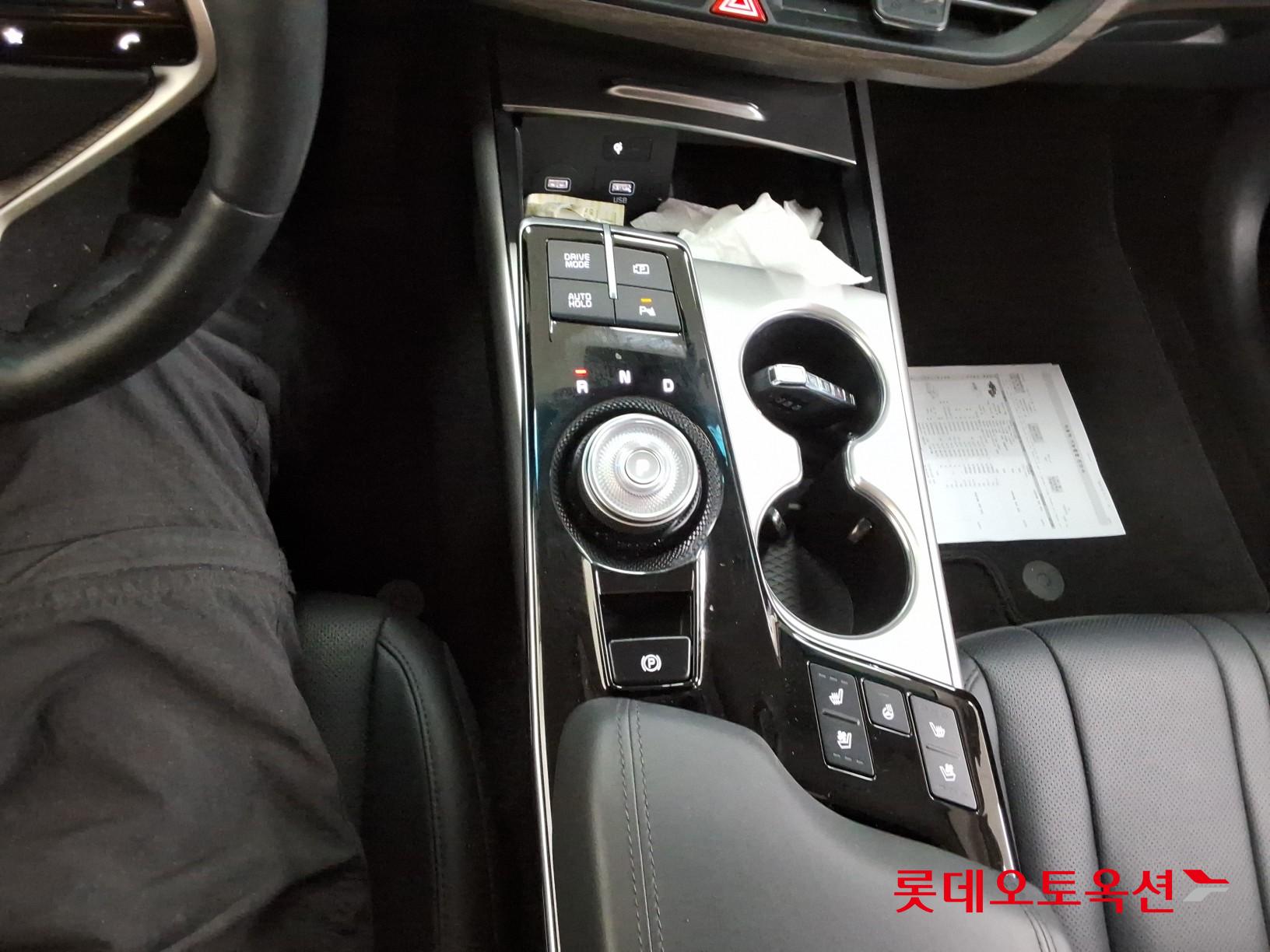 Kia K8 - 32