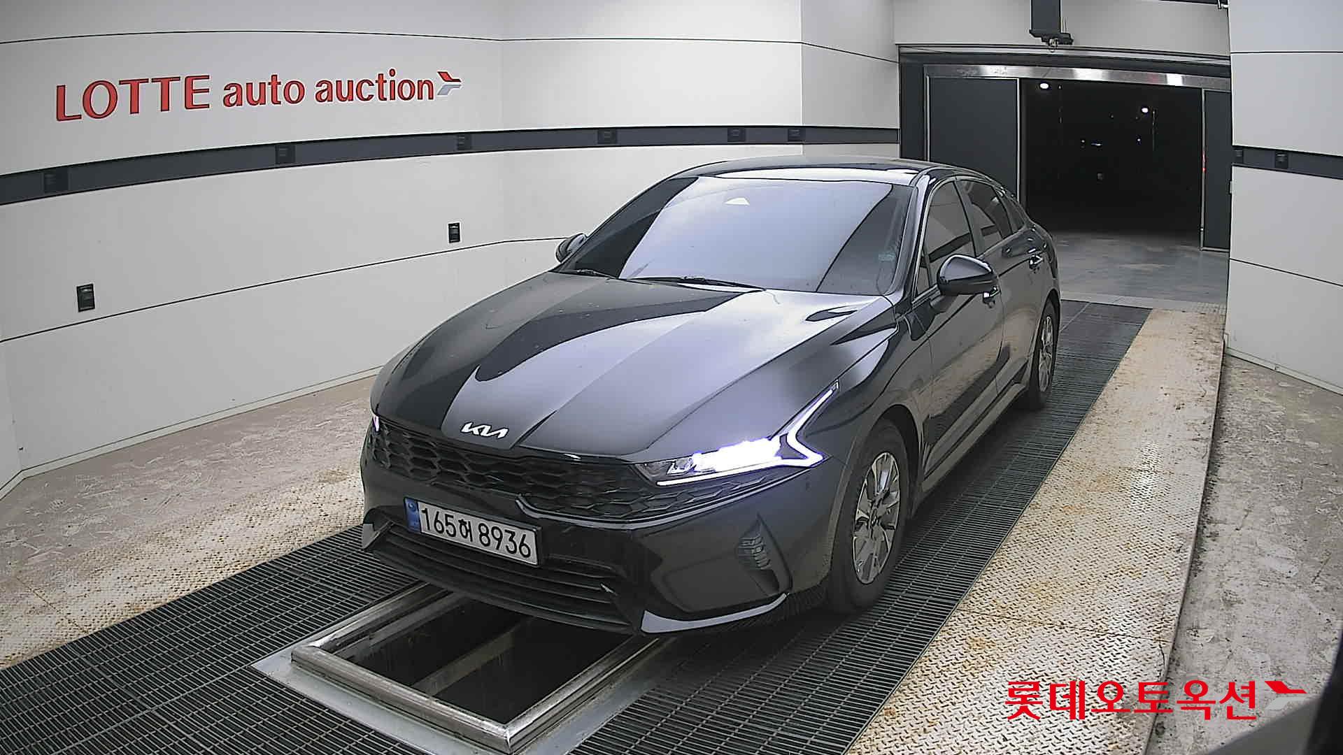 Kia K5 - 10