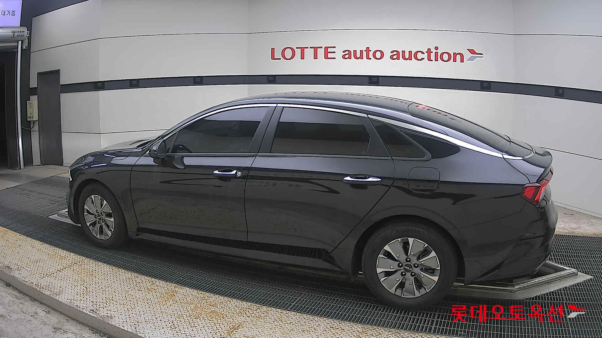 Kia K5 - 14