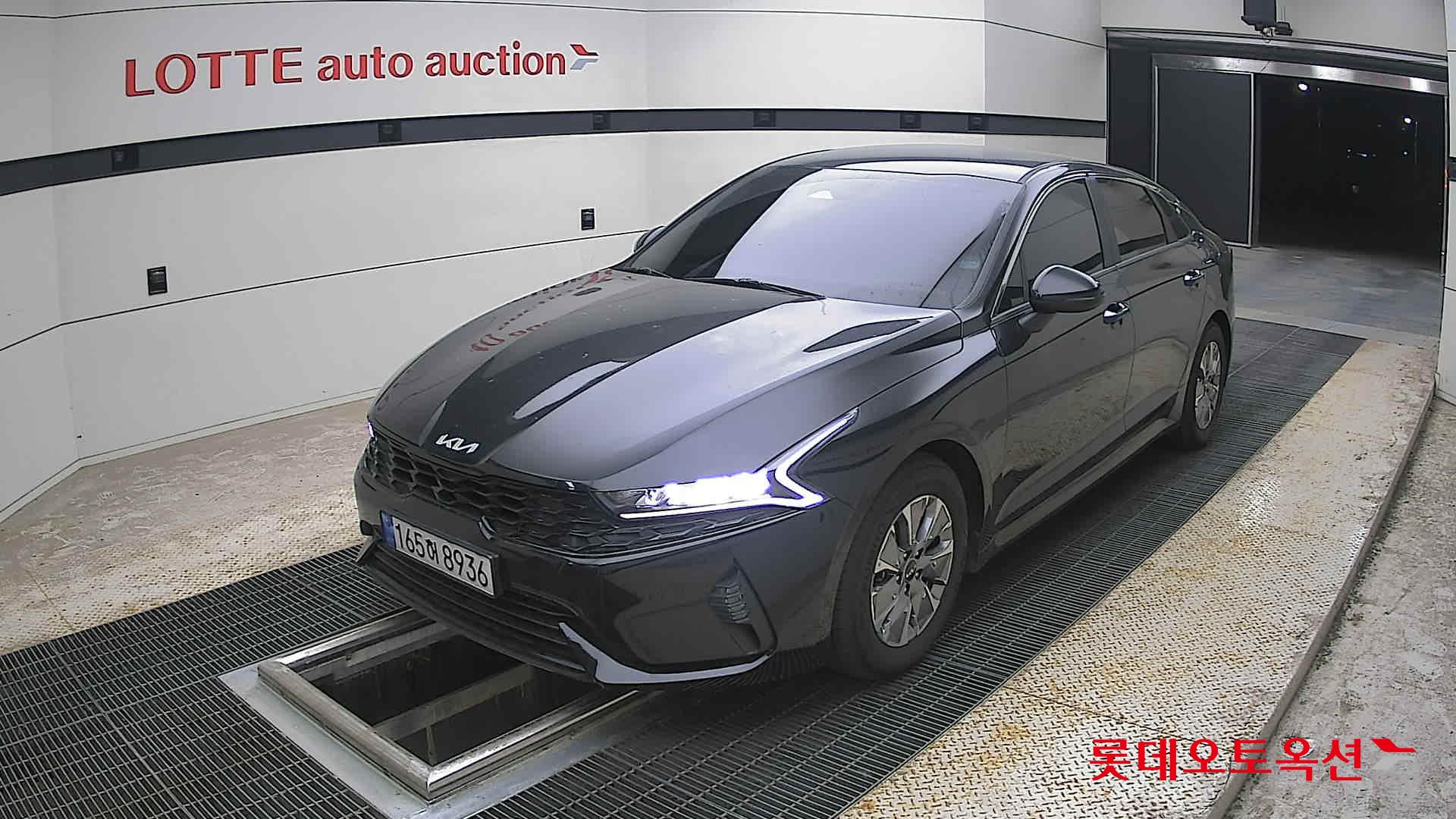 Kia K5 - 3