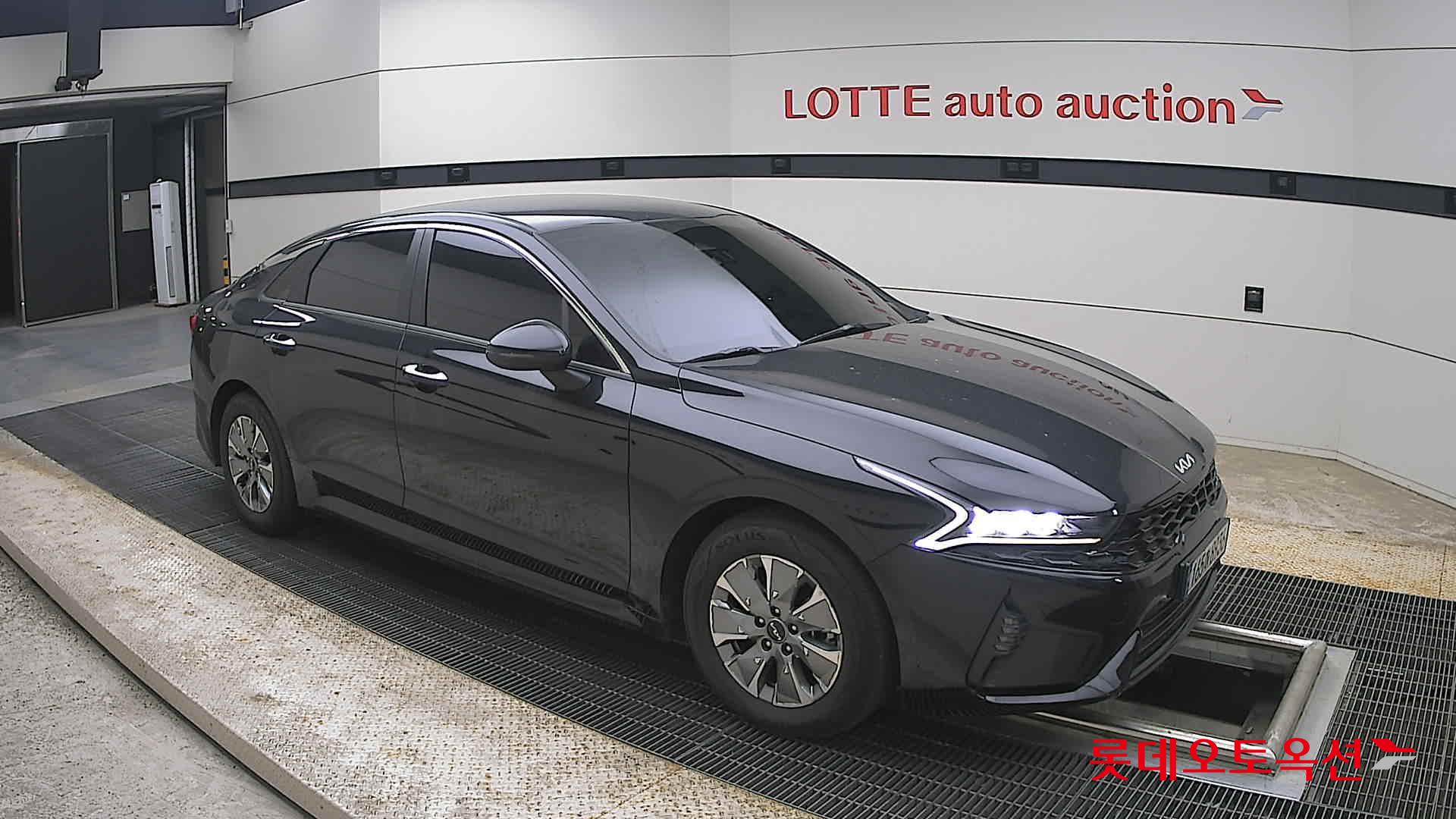 Kia K5 - 23