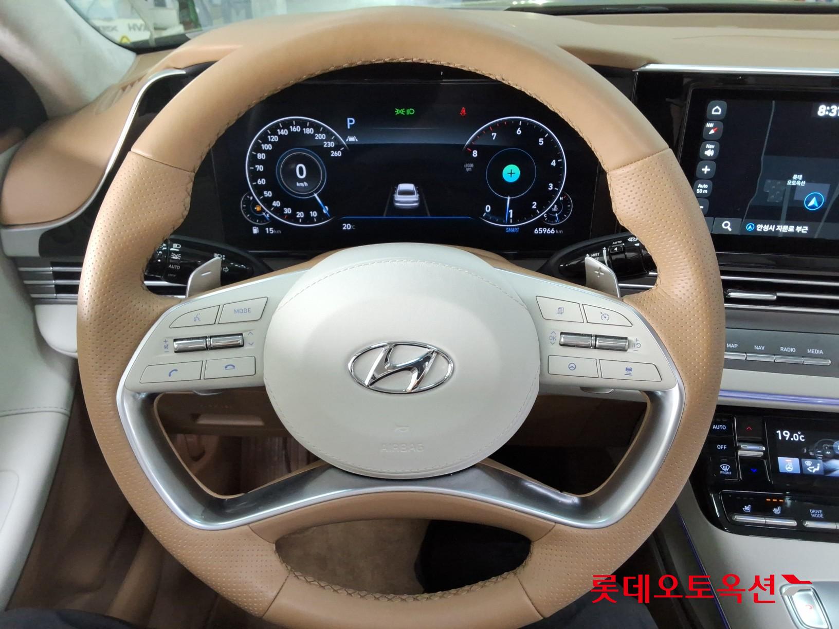 Hyundai Grandeur - 30