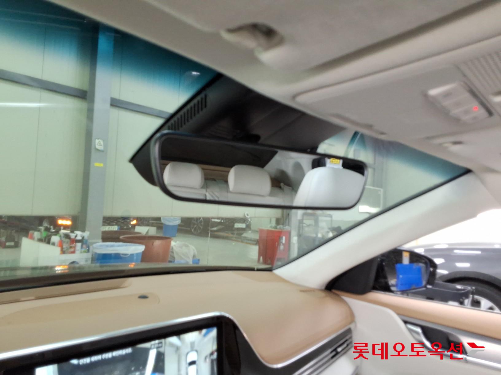 Hyundai Grandeur - 33