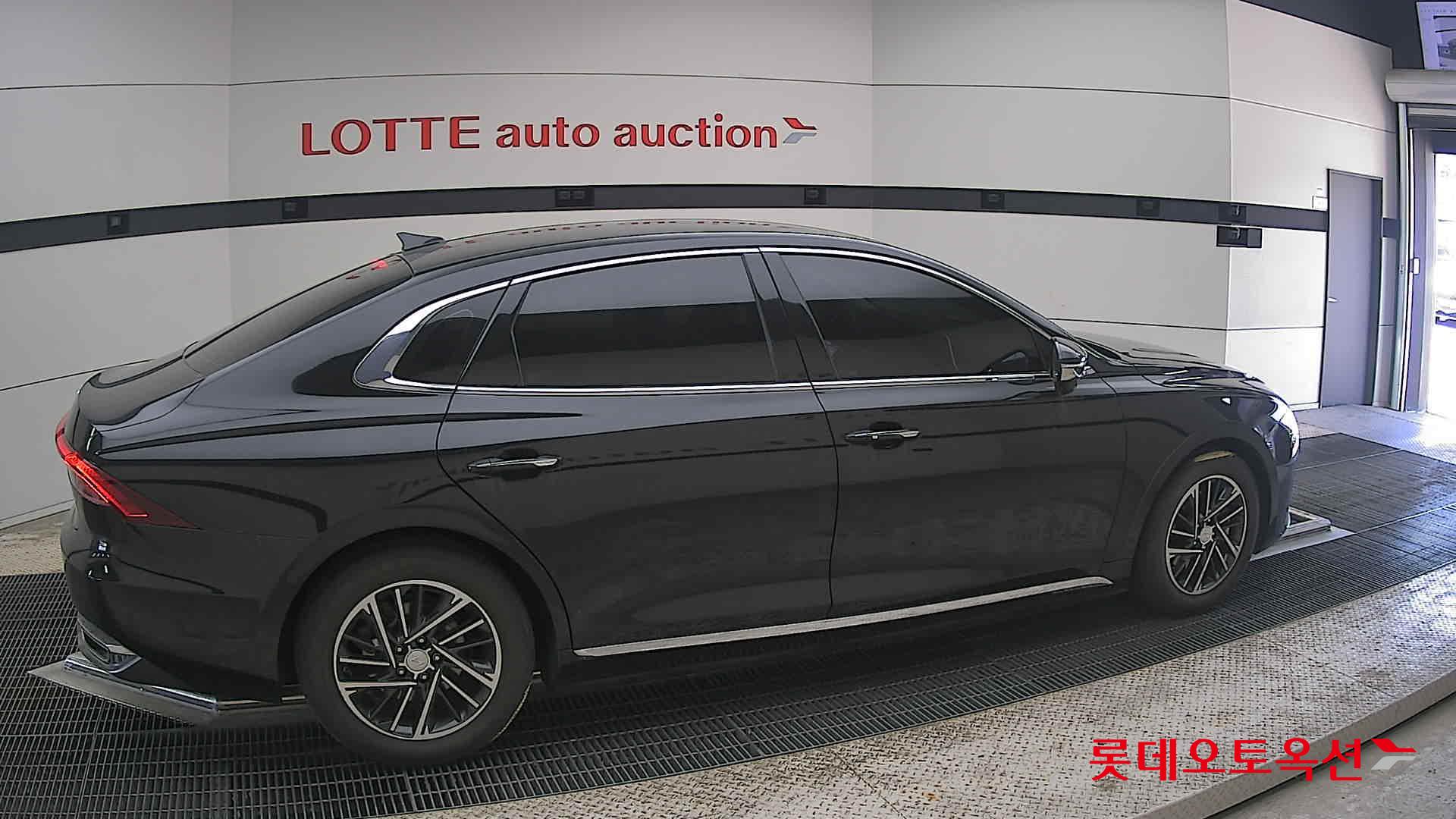 Hyundai Grandeur - 20