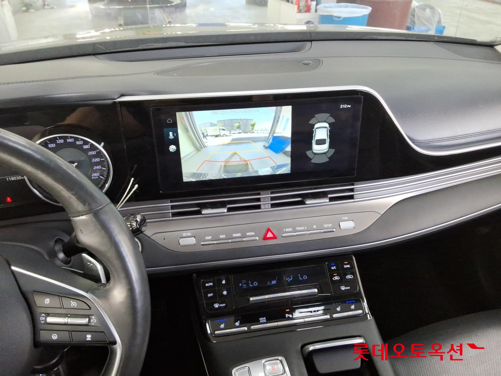 Hyundai Grandeur - 31