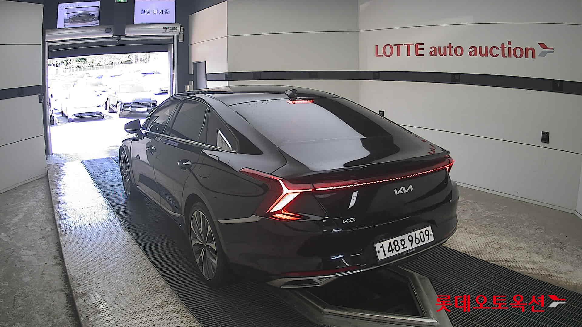 Kia K8 - 16