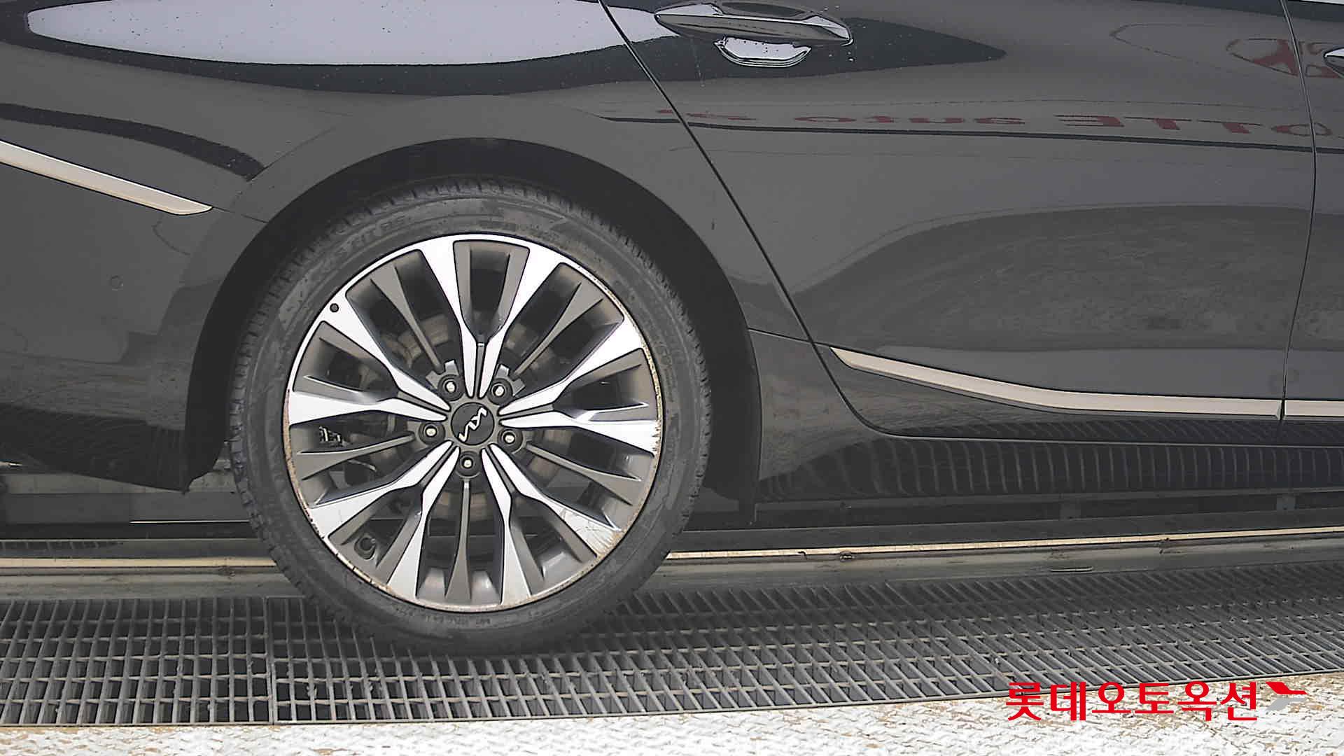 Kia K8 - 28