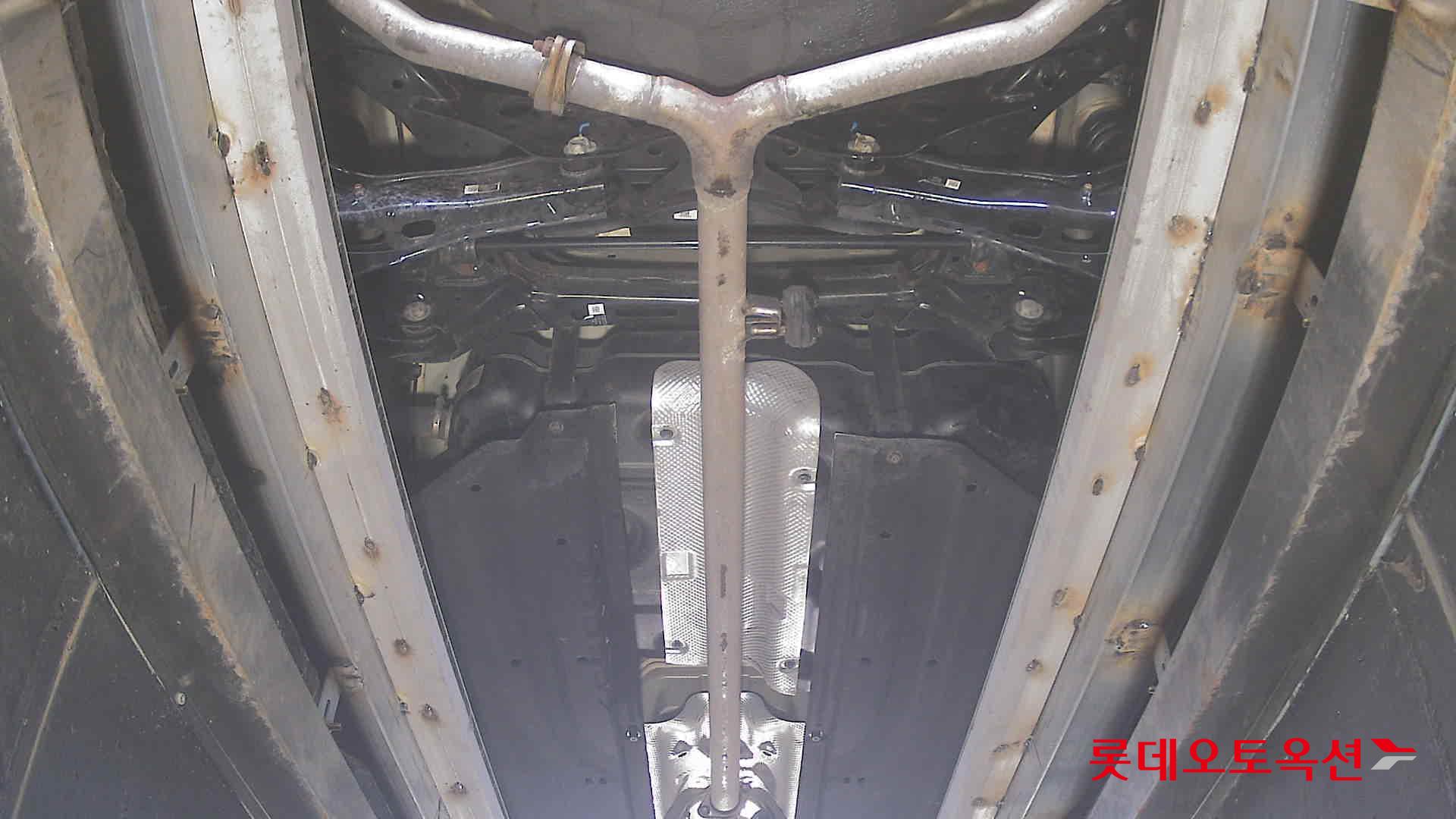 Kia K8 - 2