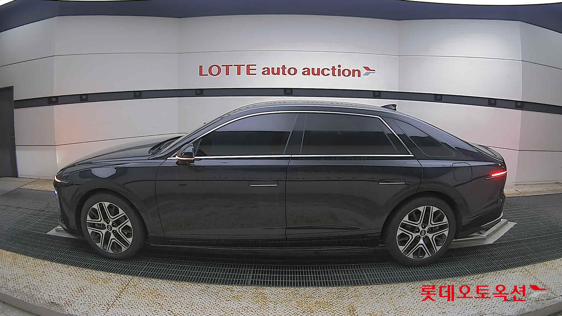 Hyundai Grandeur - 13