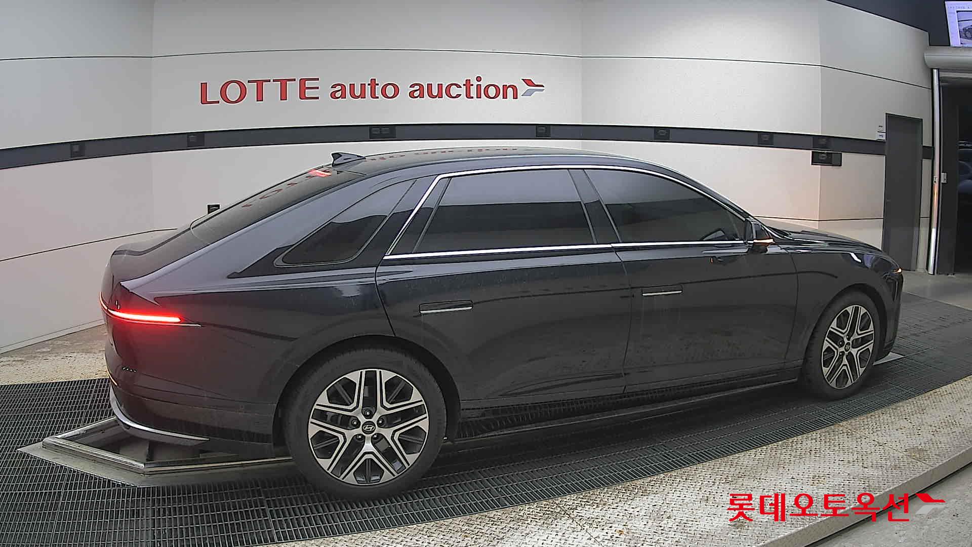 Hyundai Grandeur - 20