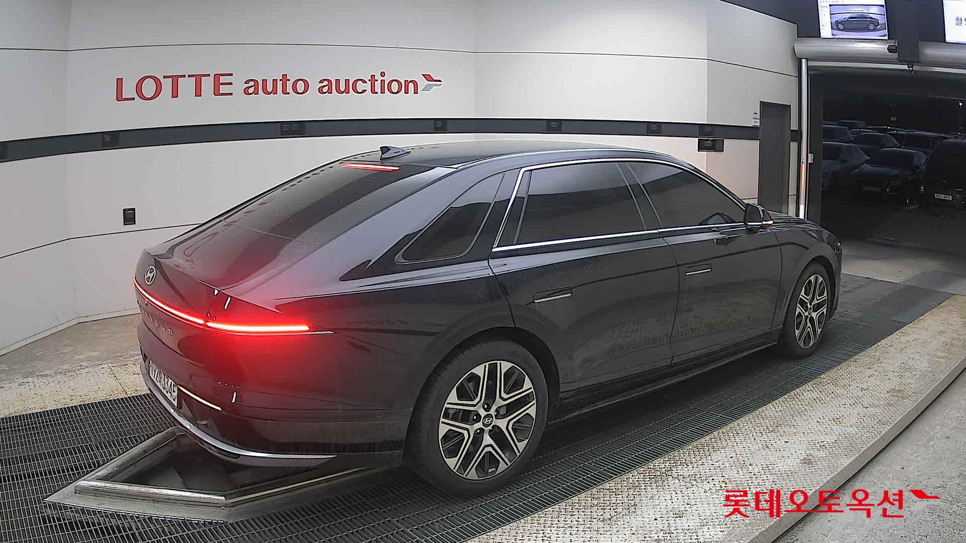 Hyundai Grandeur - 19