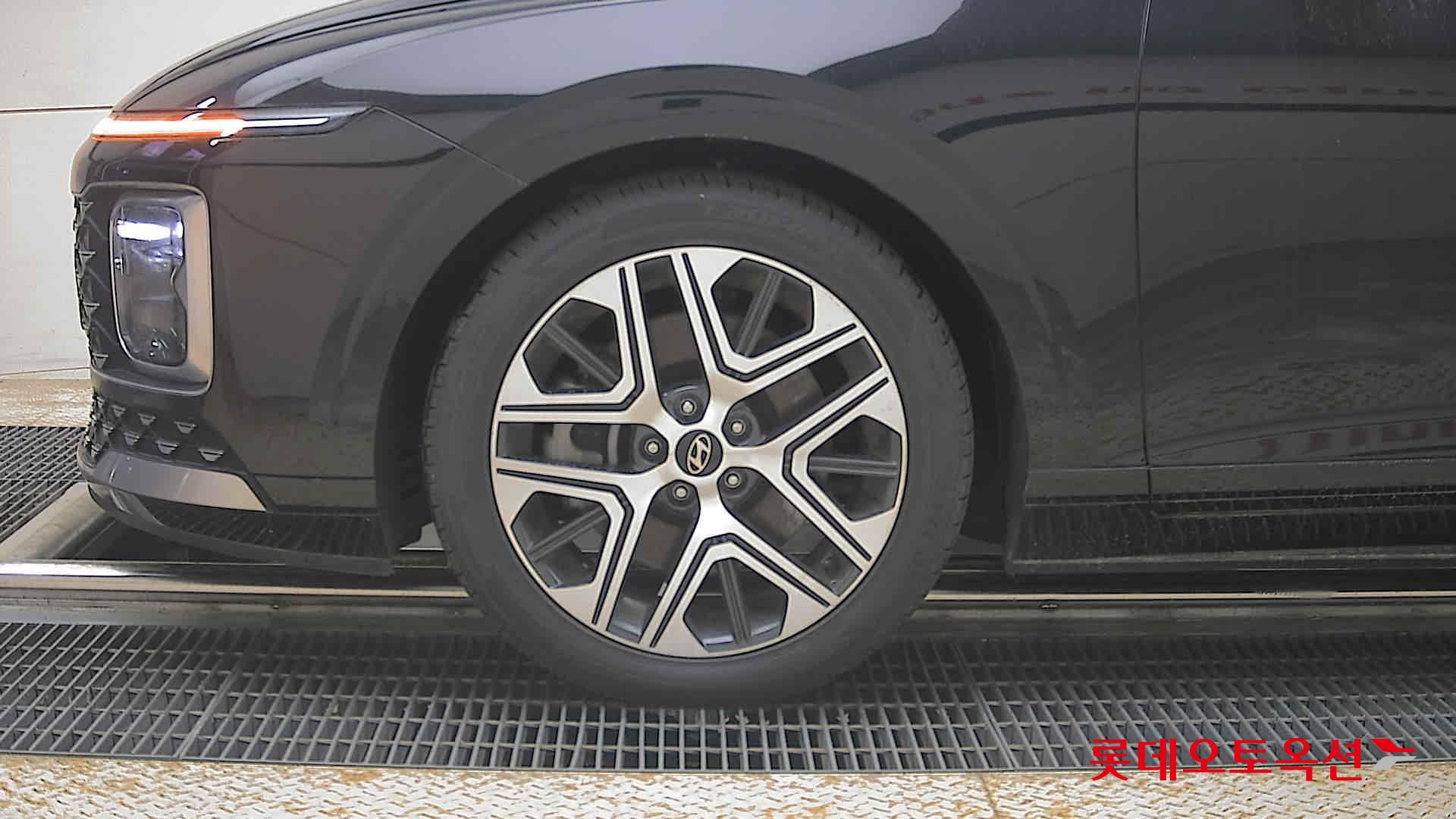 Hyundai Grandeur - 25