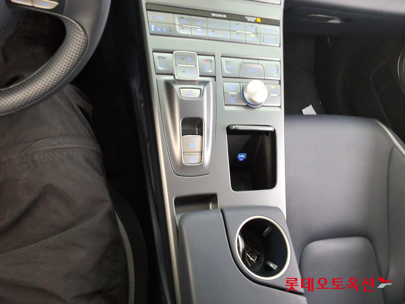 Hyundai Nexo - 32