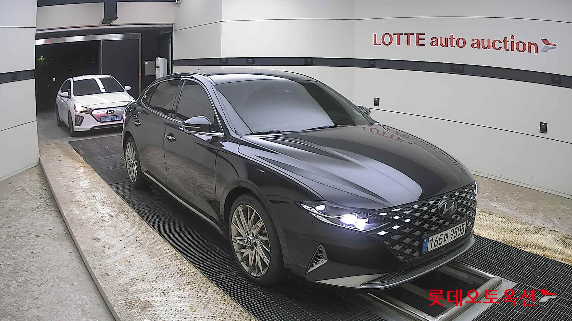 Hyundai Grandeur - 6