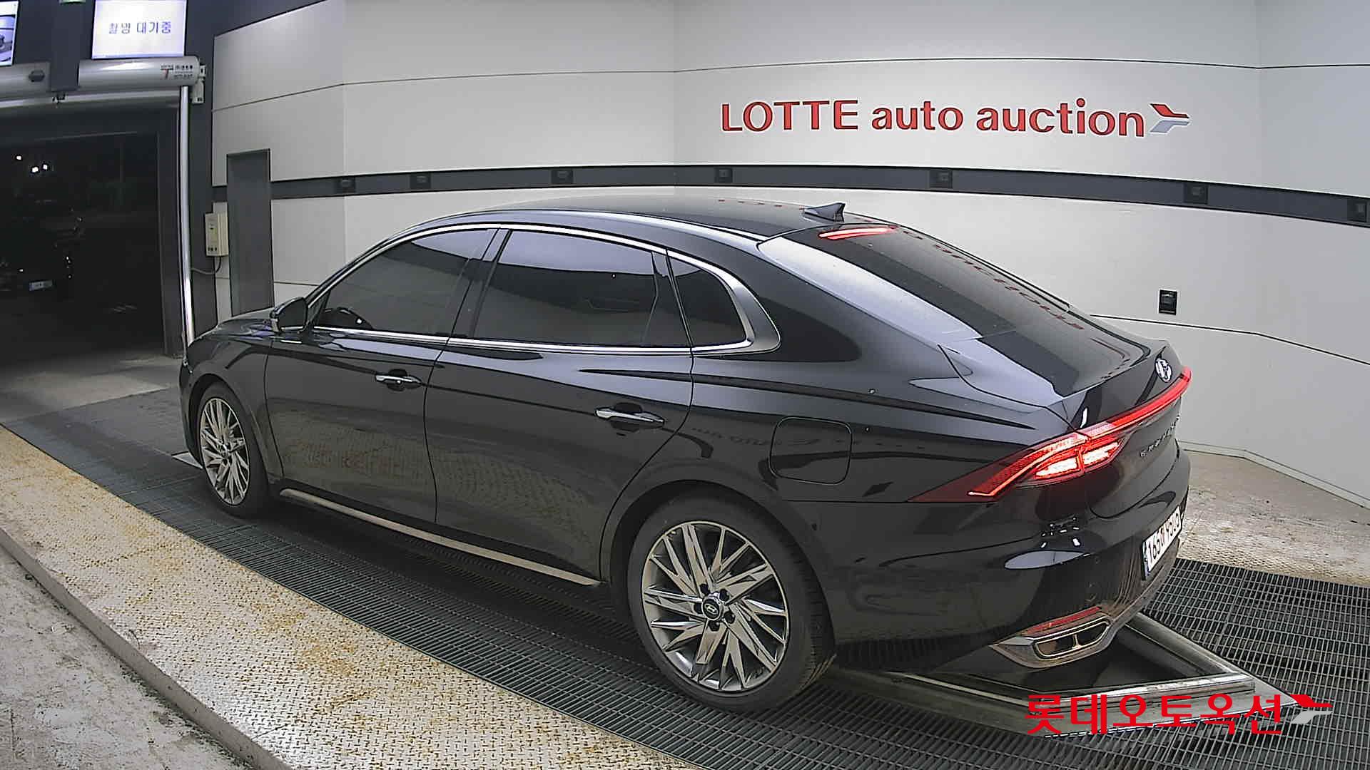 Hyundai Grandeur - 15