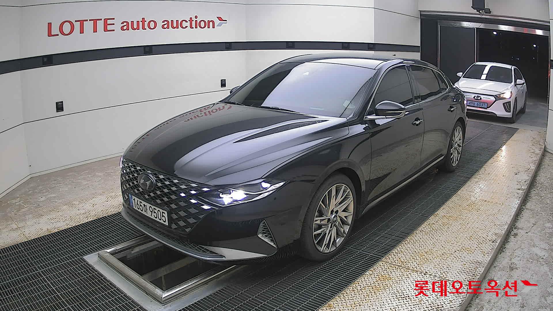 Hyundai Grandeur - 3