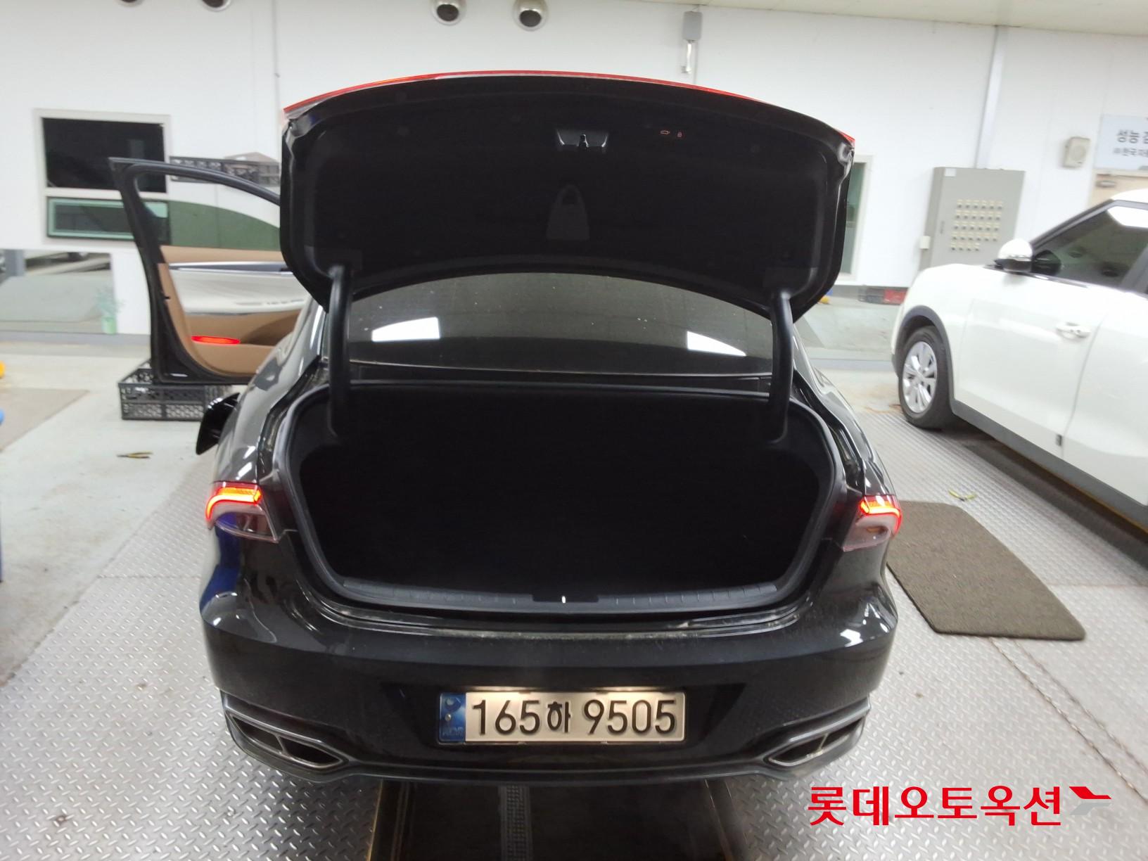 Hyundai Grandeur - 9