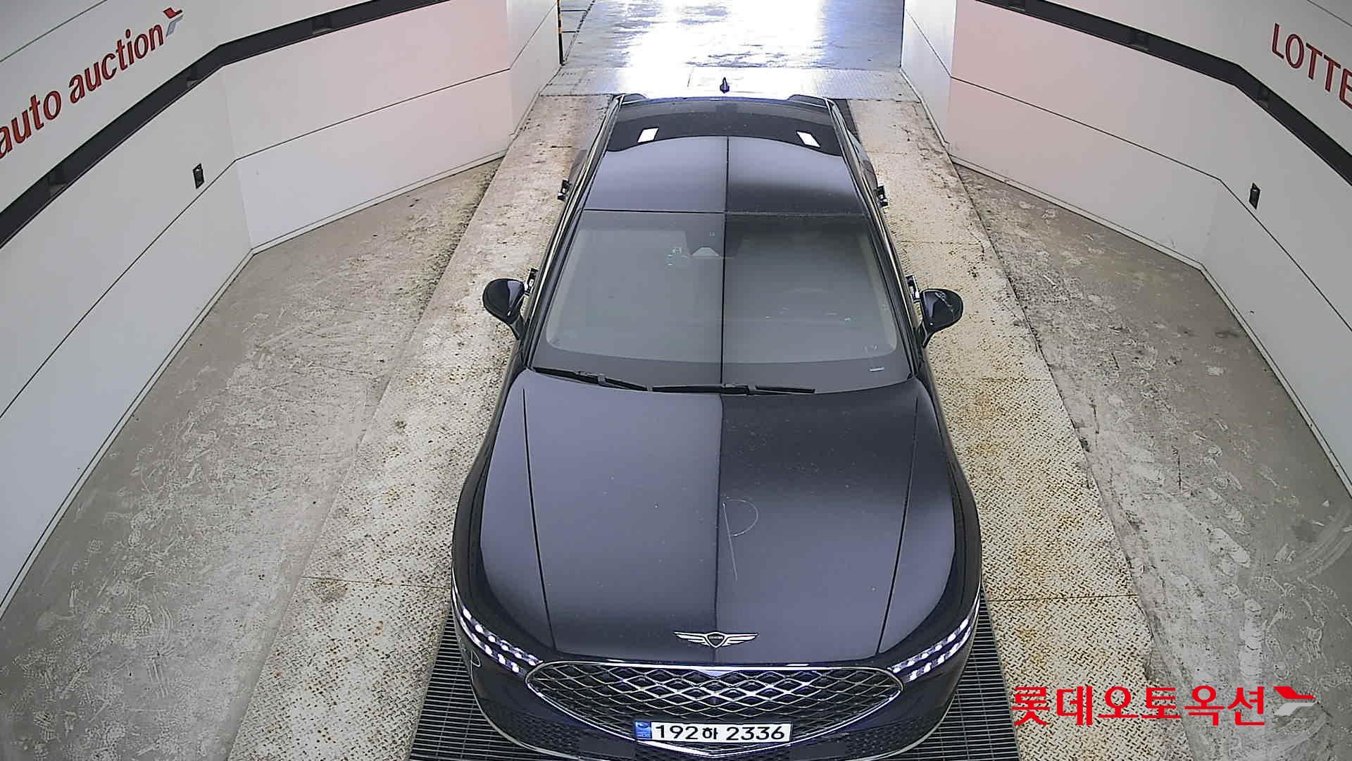 Genesis G90 - 7