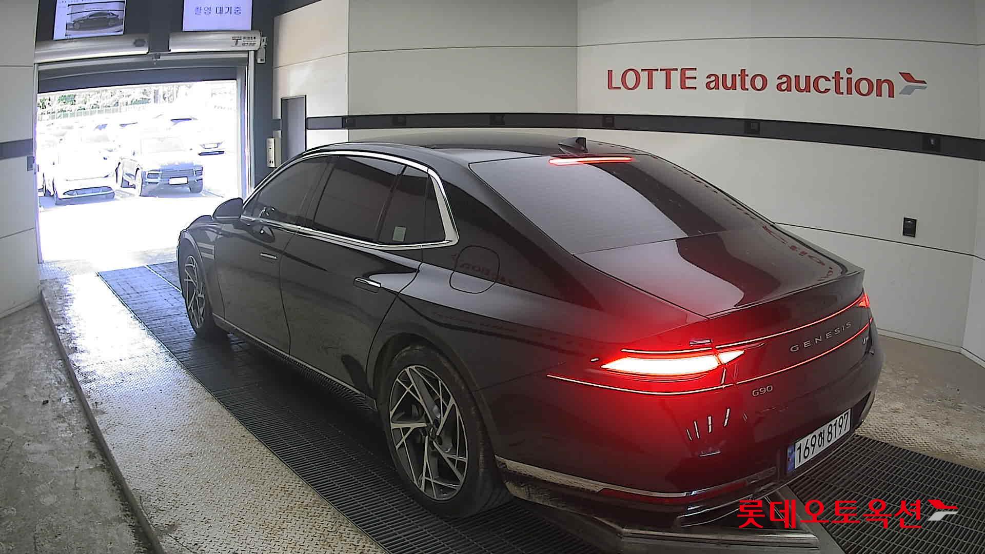 جينيسيس G90 - 4