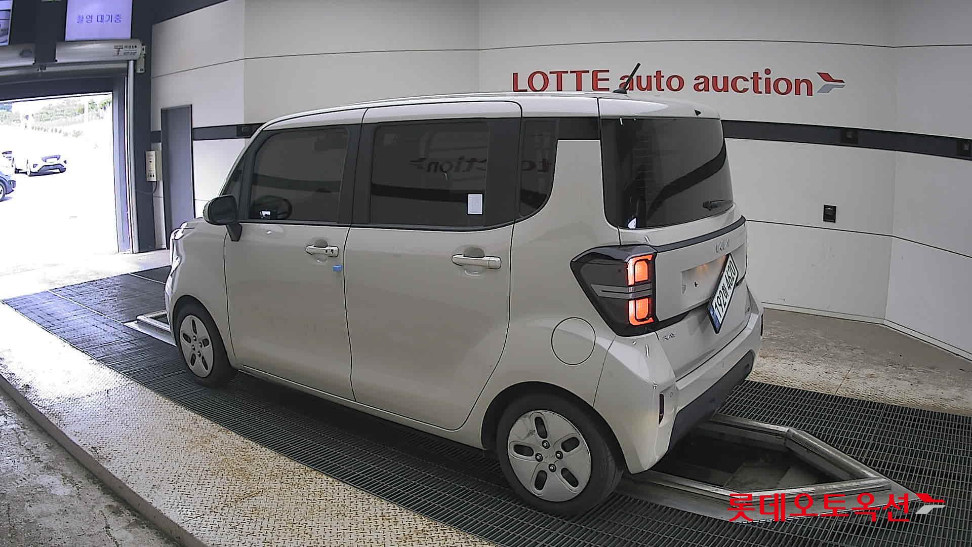 2023 - kia ray