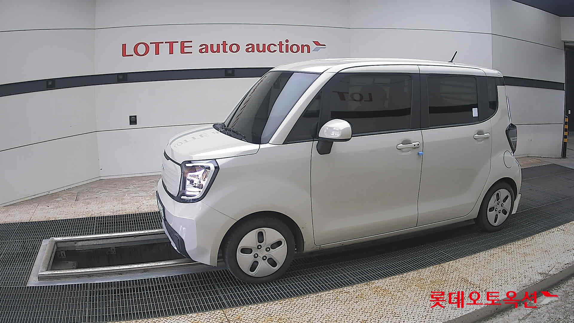 2023 - kia ray