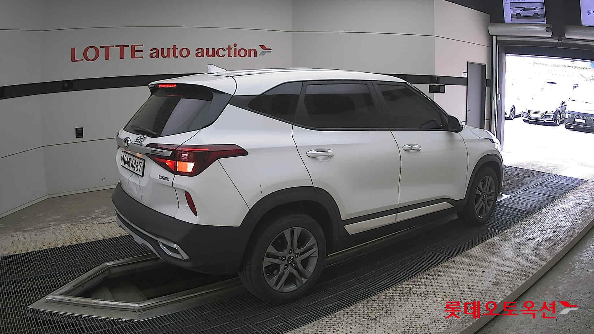 Kia Seltos - 19