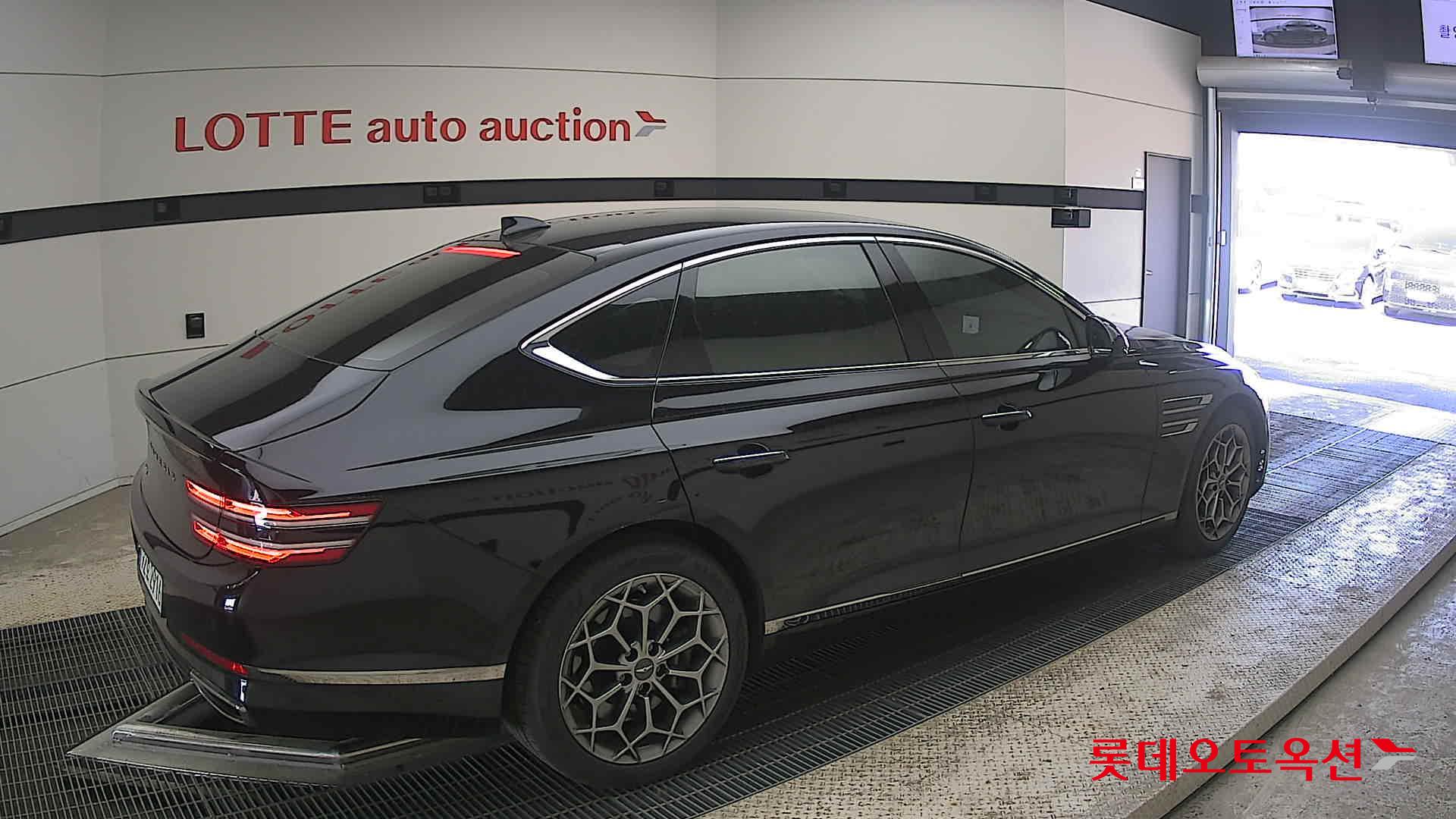 Genesis G80 - 19