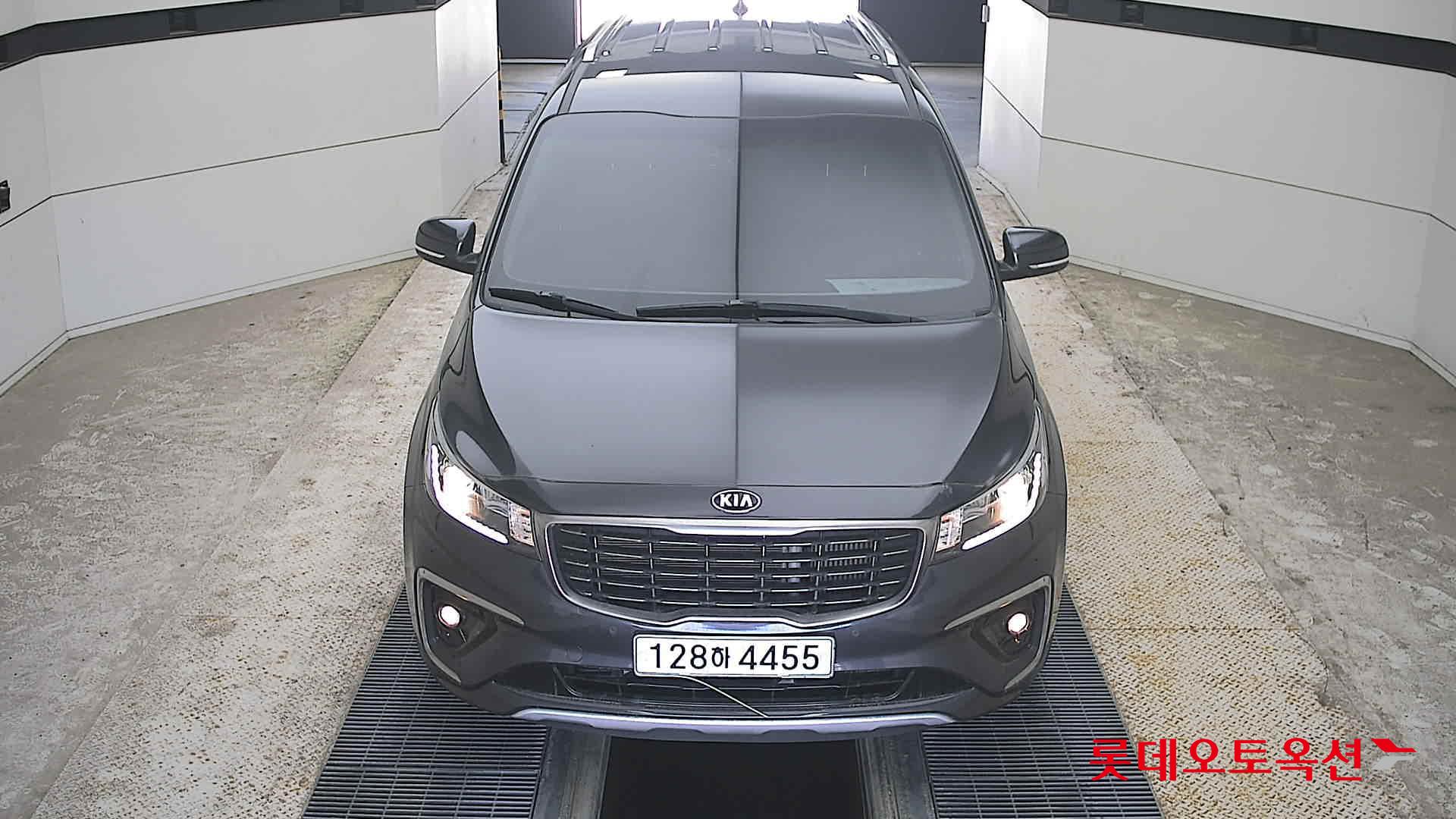 Kia New Carnival