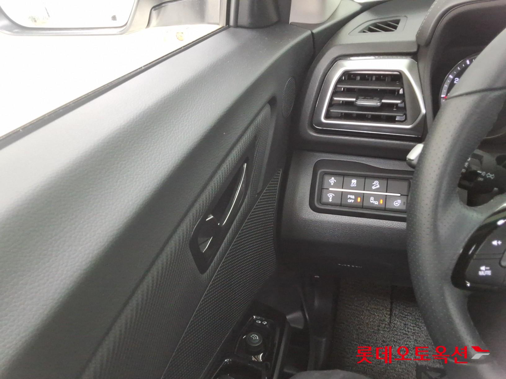 2025 - ssangyong tivoli