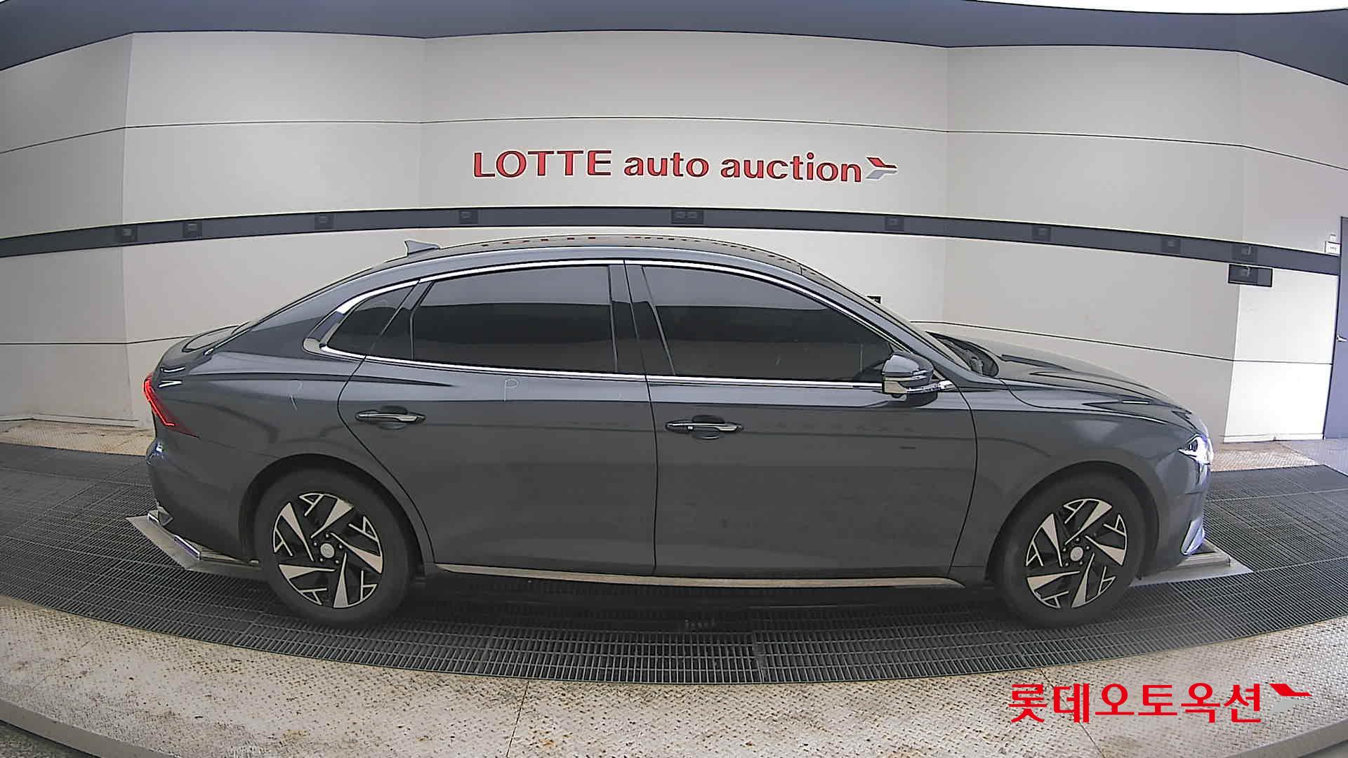 2022 - hyundai grandeur