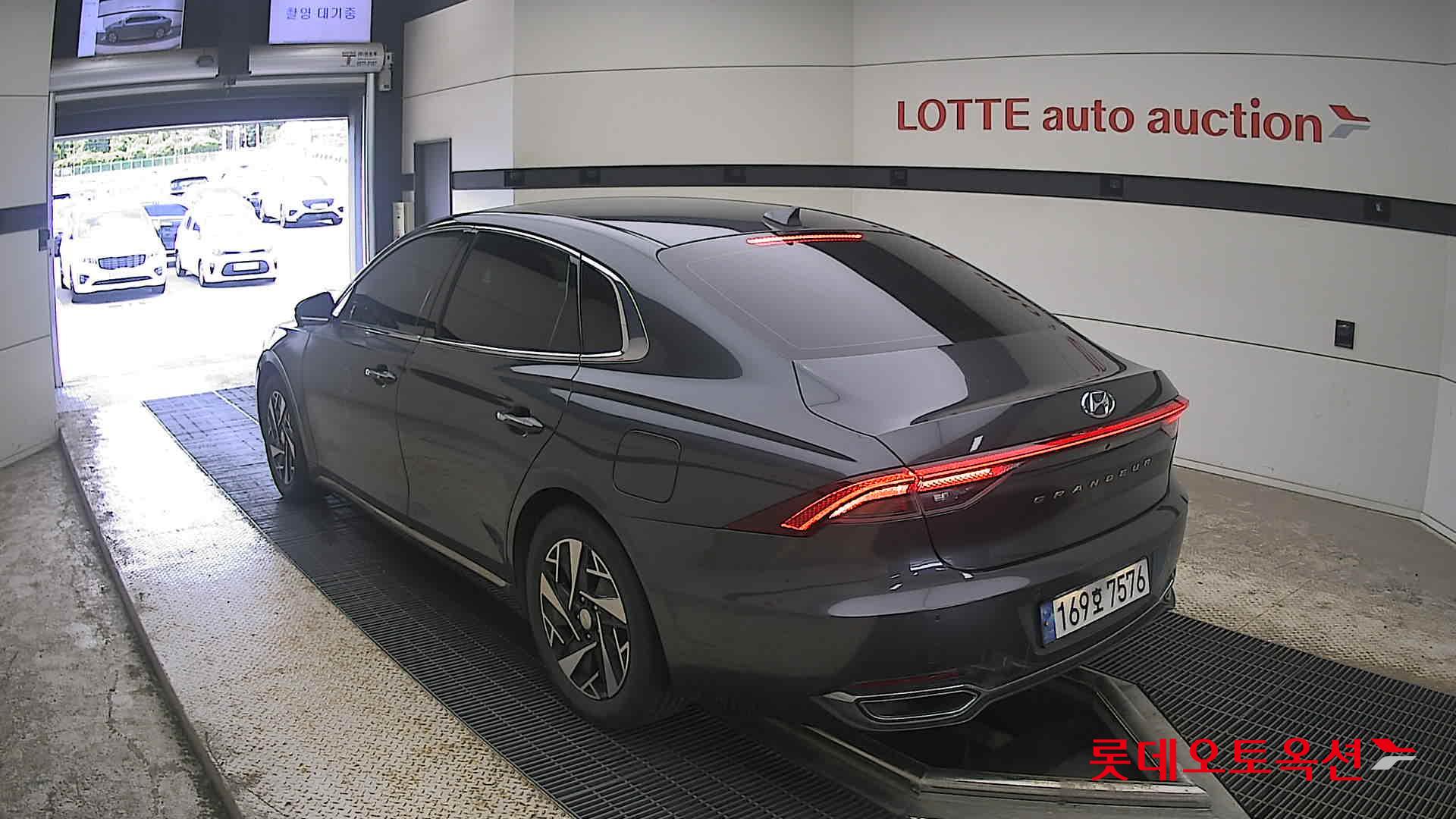 2022 - hyundai grandeur