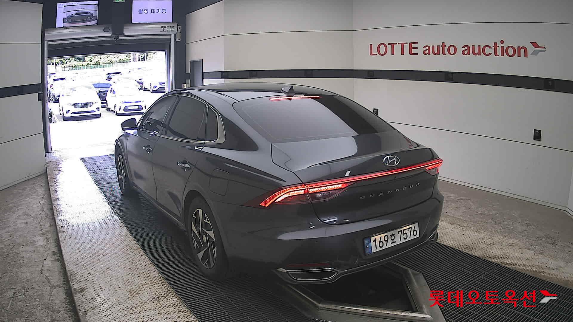 2022 - hyundai grandeur