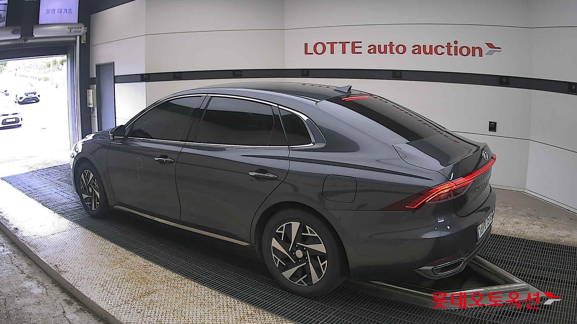 2022 - hyundai grandeur