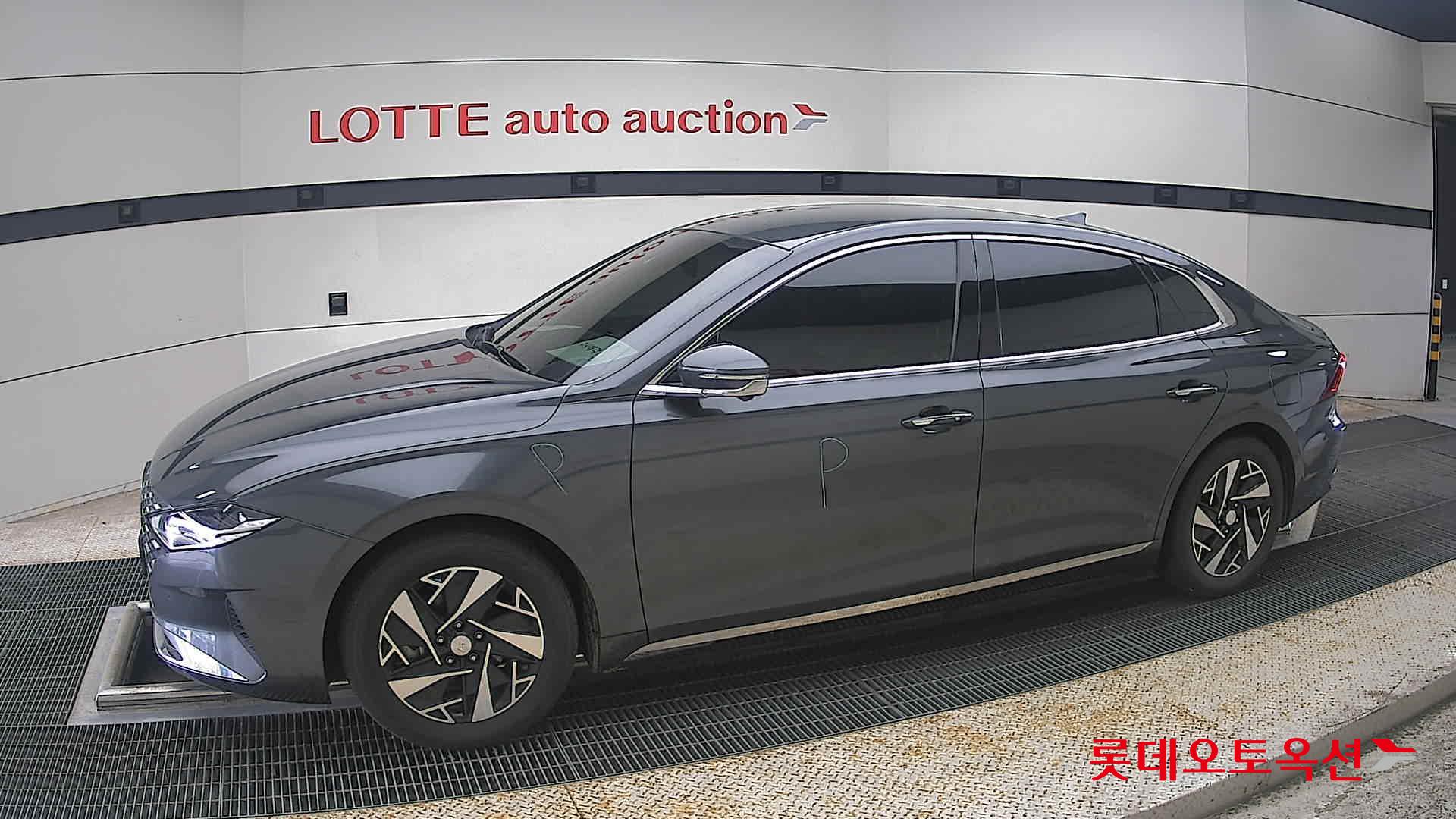 2022 - hyundai grandeur