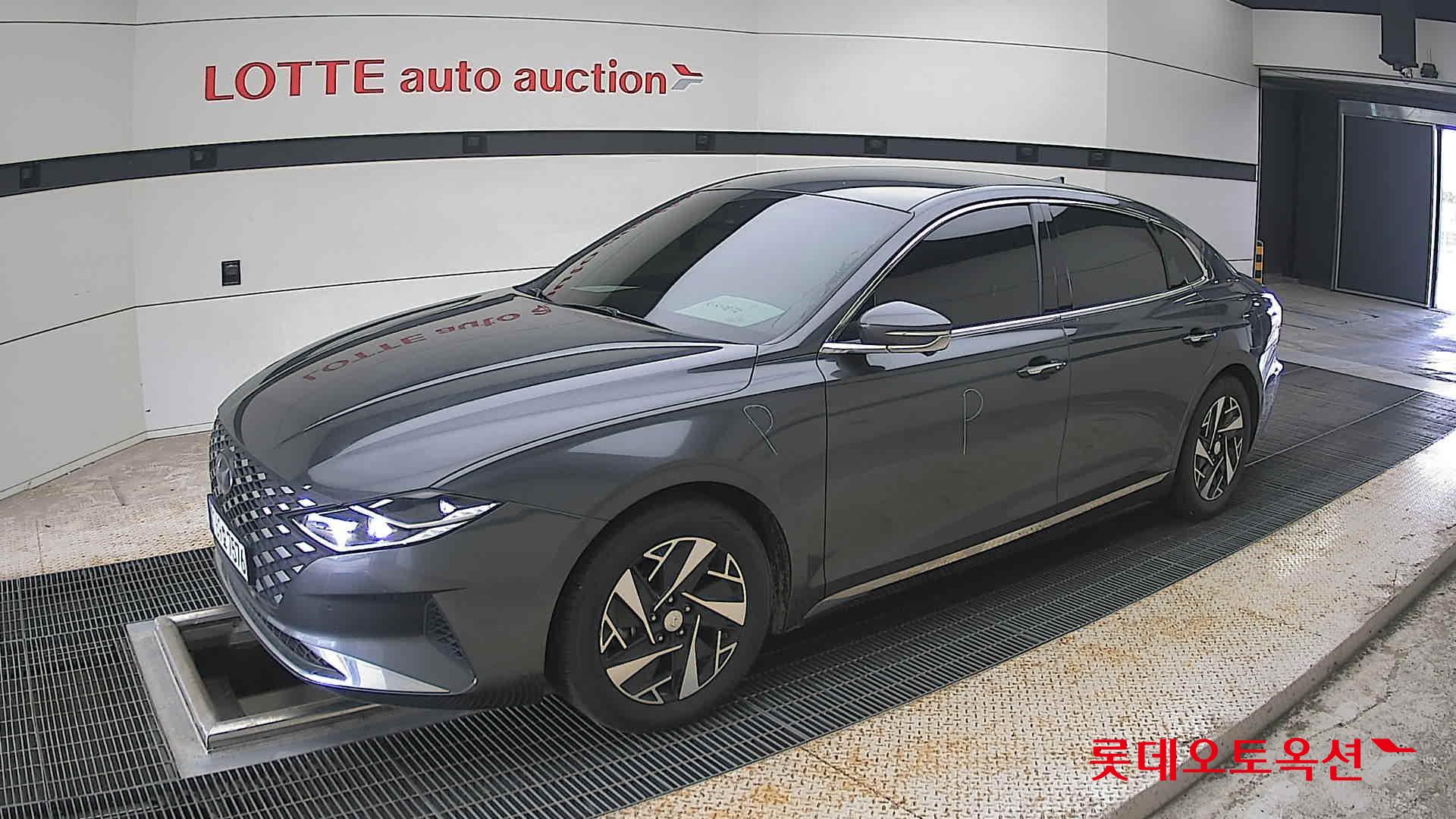 2022 - hyundai grandeur