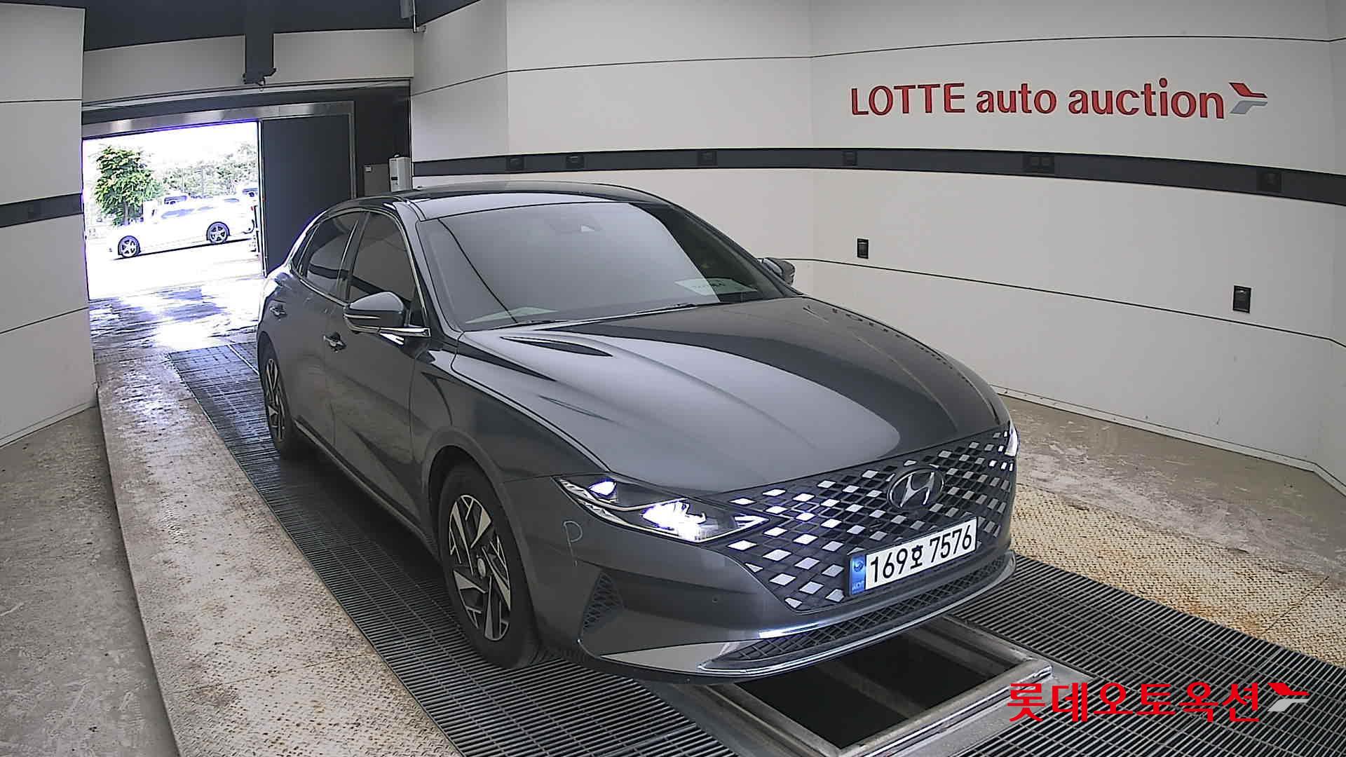 2022 - hyundai grandeur