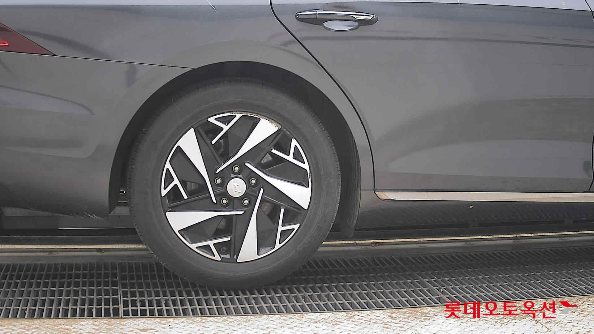 2022 - hyundai grandeur