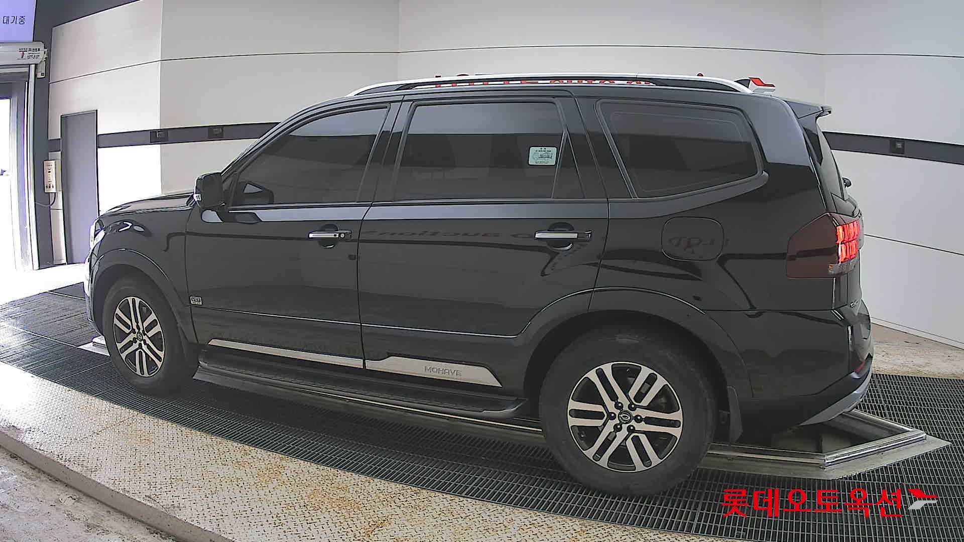 Kia Mohave - 14